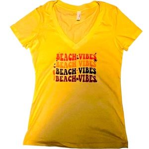 Beach vibes lightweight yellow v-neck T-shirt size medium